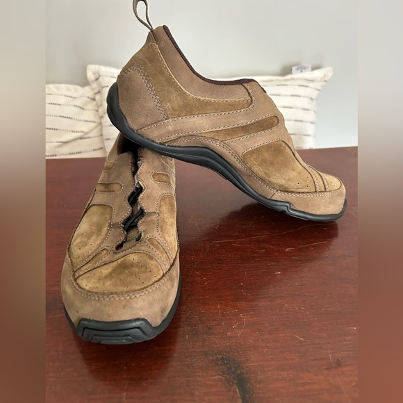 Women’s Ahnu hiking shoes size 7 - Picture 1 of 5